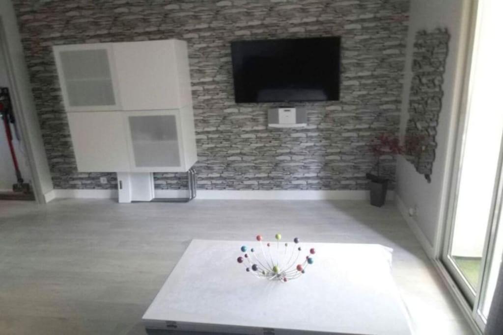 Studio 150M De La Plage La Seyne-sur-Mer Dış mekan fotoğraf